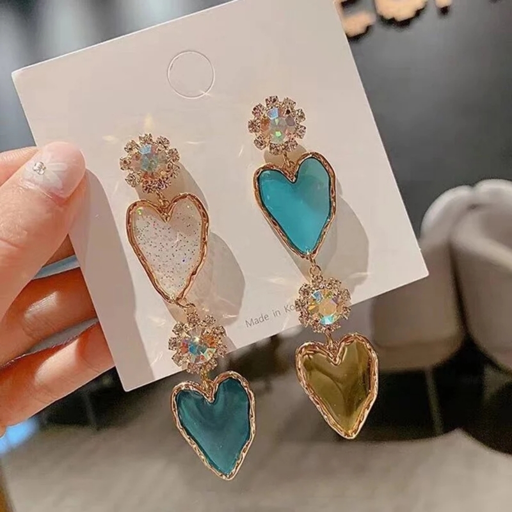 Elegant Acrylic Heart Drop Earrings